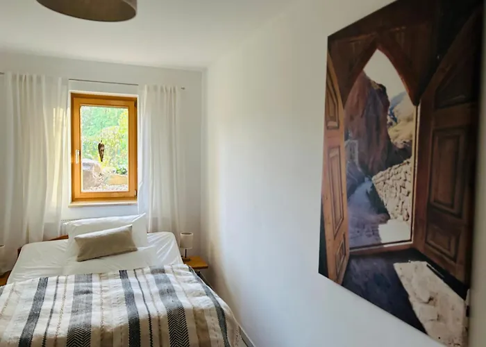 137hideaway Apartment *